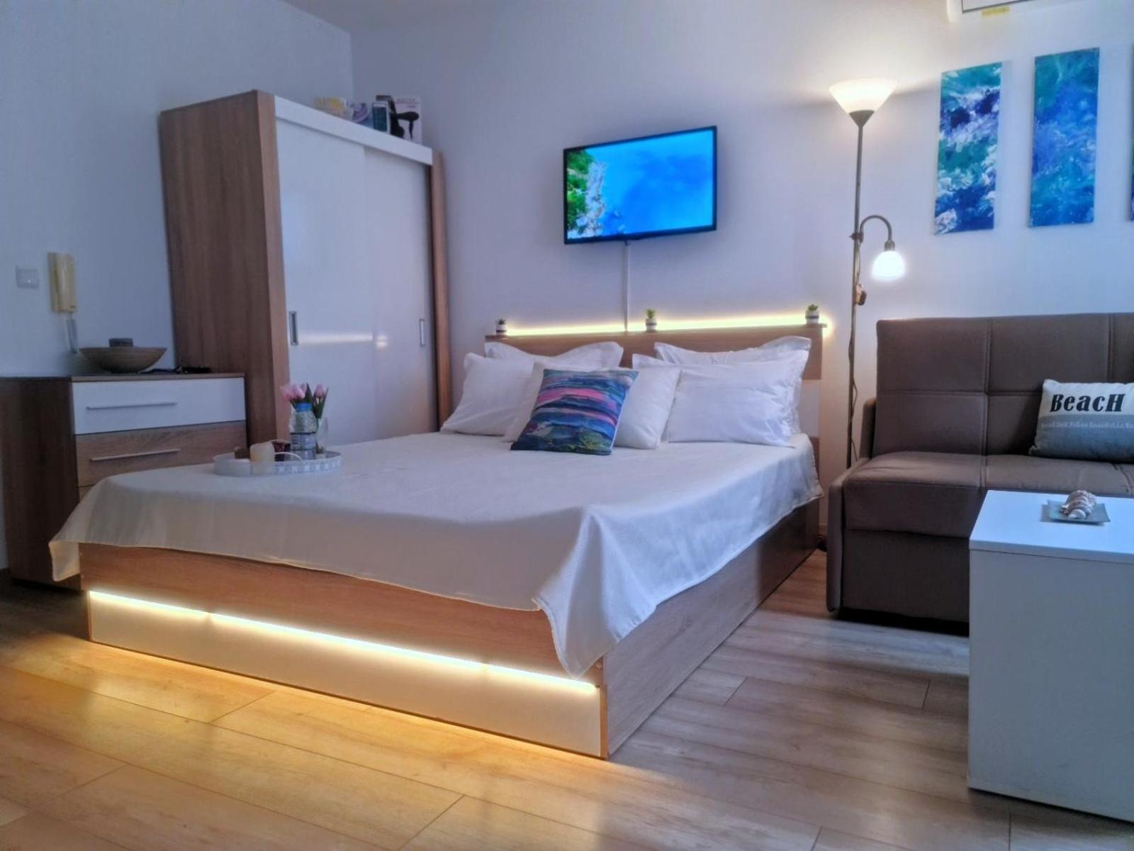 Aglaya 2 Apartment Pomorie Exterior photo